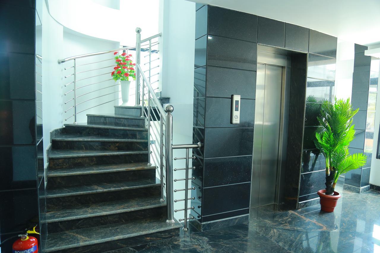 Aarya Bhavan Residency Hotel Malappuram Bagian luar foto